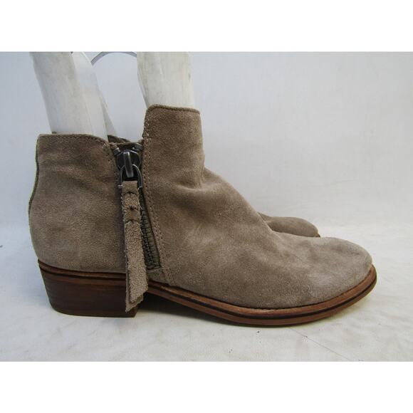 DV Dolce Vita Size 8 M Brown Suede Zip Ankle Fashion Boots Bootie - Picture 3 of 11